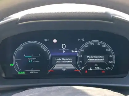TOYOTA C-HR Hybride 140 Design Business
