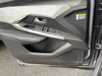 PEUGEOT 3008 ALLURE HYBRIDE 136 CV e-DCS6