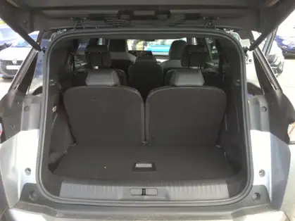PEUGEOT 5008 GT Hybrid 145 CV e-DCS6 
