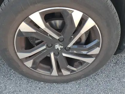 PEUGEOT 2008 ALLURE 1.2 PURETECH 100 CV BVM6
