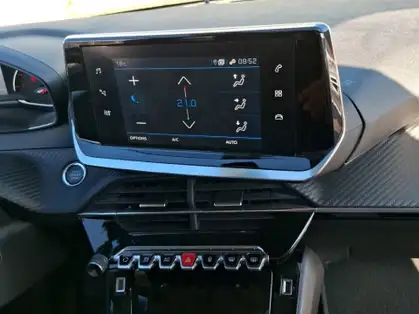 PEUGEOT 2008 ALLURE 1.5 BLUEHDI 130 CV EAT8