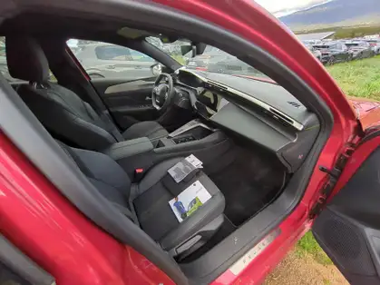 PEUGEOT 308 GT HYBRID 136 E-DCS6