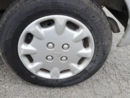 PEUGEOT 106 COLOR LINE 1.4i 