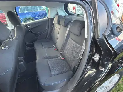 PEUGEOT 208 SIGNATURE 1.2 PURETECH 82 CV BVM