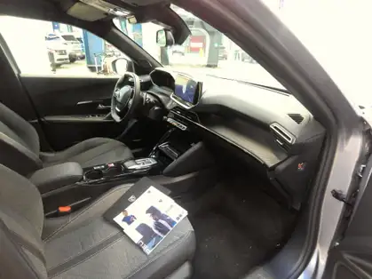 PEUGEOT 2008 ALLURE HYBRID 136 CV e-DCS6