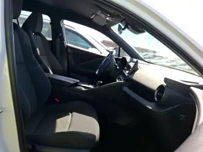 TOYOTA C-HR Hybride 140 Design Business