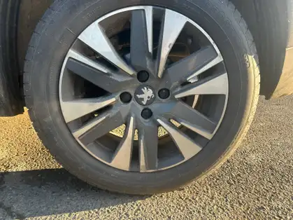 PEUGEOT 2008 ALLURE 1.2 PURETECH 110 CV EAT6