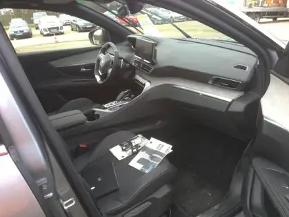 PEUGEOT 3008 GT 1.6 HYBRID4 300 CV E-EAT8