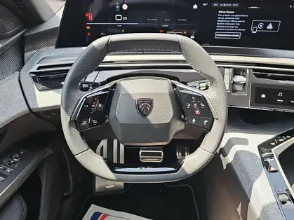 PEUGEOT 5008 GT 1.2 HYBRID 136 CV E-DCS6