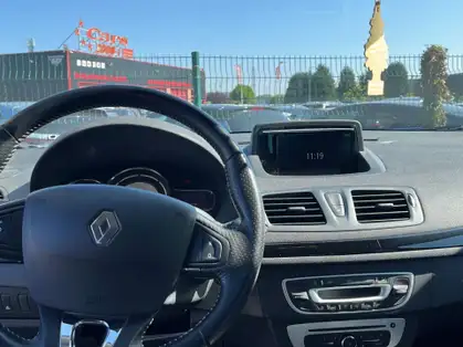 RENAULT MEGANE III BERLINE BOSE dCi 165 CV BVM