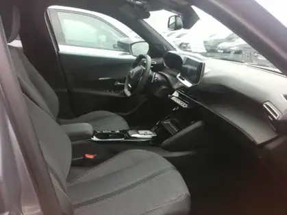 PEUGEOT 2008 ALLURE HYBRID 136 CV e-DCS6