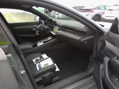 PEUGEOT 508 SW Hybrid 225 e-EAT8 Allure