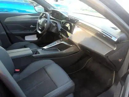 PEUGEOT 408 GT HYBRID 136 CV e-DCS6