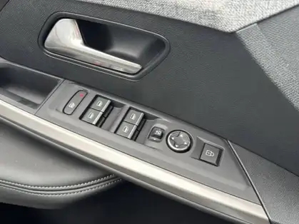 PEUGEOT 3008 GT Hybrid 145 e-DCS6