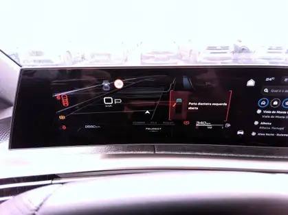 PEUGEOT 5008 GT Hybrid 145 CV e-DCS6 