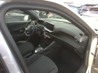 PEUGEOT 2008 STYLE Hybrid 145 e-DCS6