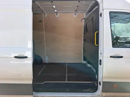 VOLKSWAGEN CRAFTER VAN 30 L3H3 2.0 TDI 140 CH BUSINESS