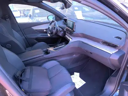 PEUGEOT 3008 GT HYBRID 225 CV E-EAT8