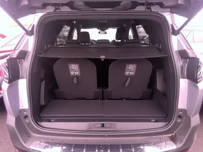 PEUGEOT 5008 ALLURE PACK HYBRIDE 136 CV E-DCS6