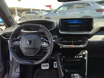 PEUGEOT 2008 GT Hybrid 145 CV e-DCS6