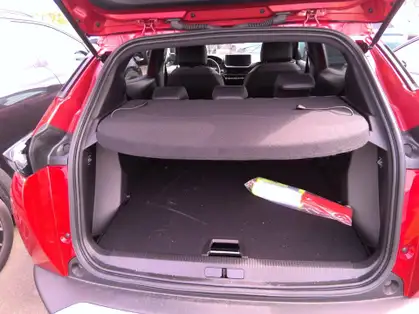 PEUGEOT 2008 ALLURE Hybrid 145 CV e-DCS6 