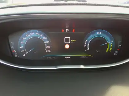 PEUGEOT 3008 GT HYBRID 225 CV E-EAT8