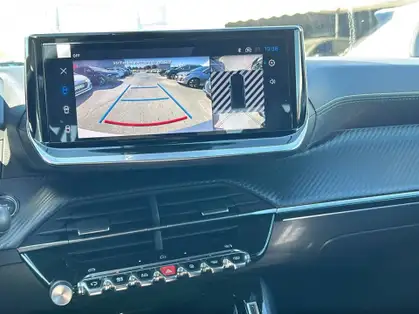 PEUGEOT 2008 GT Hybrid 145 CV e-DCS6 