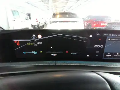 PEUGEOT 3008 210 ch 73 kWh GT