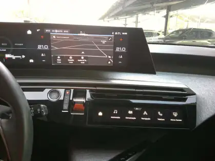 PEUGEOT 5008 ALLURE Hybrid 145 CV e-DCS6 