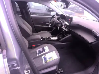 PEUGEOT 208 ALLURE HYBRID 100 CV E-DCS6