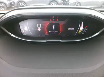 PEUGEOT 5008 GT 1.2 HYBRID 136 CV E-DCS6