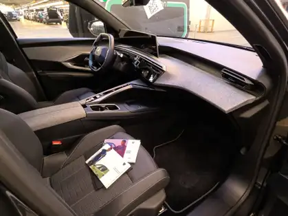 PEUGEOT 3008 GT Hybrid 145 e-DCS6