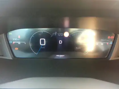 PEUGEOT 2008 ALLURE Hybrid 145 CV e-DCS6 