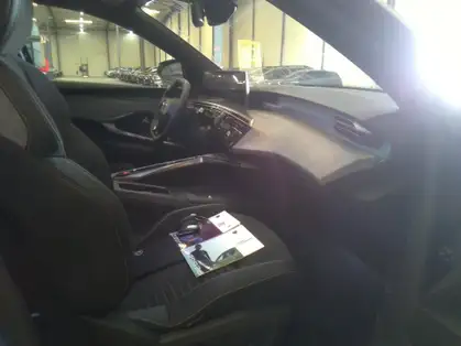 PEUGEOT 5008 GT Hybrid 145 CV e-DCS6 