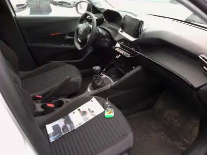 PEUGEOT 208 BUSINESS R ACTIVE BUSINESS R PURETECH 100 CV BVM6