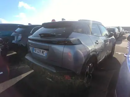 PEUGEOT 2008 GT HYBRID 136 CV E-DCS6