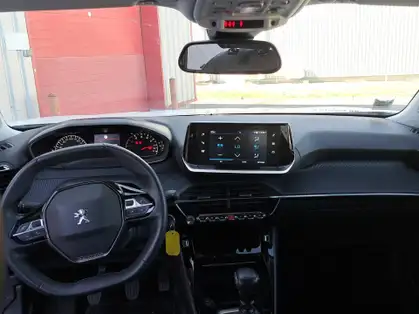 PEUGEOT 2008 ALLURE 1.2 PURETECH 100 CV BVM6