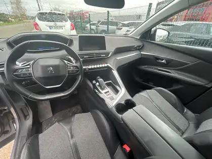 PEUGEOT 3008 1.6 BlueHDi 120ch S&S EAT6 Allure