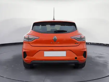 RENAULT CLIO V EVOLUTION E-Tech full hybrid 145 CV 