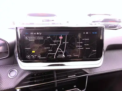 PEUGEOT 2008 ALLURE Hybrid 145 CV e-DCS6 