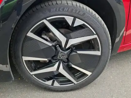 PEUGEOT 208 GT Hybrid 145 CV e-DCS6