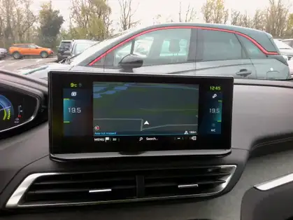 PEUGEOT 3008 GT 1.6 HYBRID4 300 CV E-EAT8