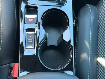 PEUGEOT 2008 GT Hybrid 145 CV e-DCS6 