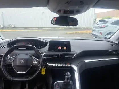 PEUGEOT 3008 2.0 BlueHDi 150ch S&S BVM6 Allure