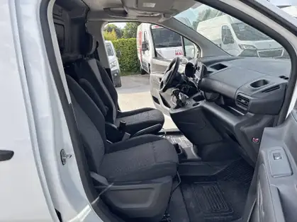 TOYOTA PROACE CITY FOURGON RC21 MEDIUM 1.5L 100 D-4D BVM5 ACTIVE
