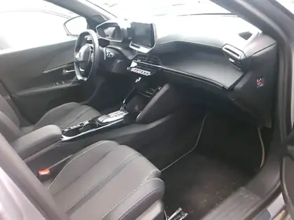 PEUGEOT 2008 GT 1.2 PURETECH 130 CV EAT8
