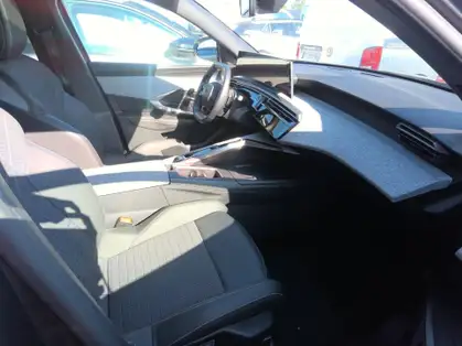 PEUGEOT 3008 ALLURE HYBRIDE 136 CV e-DCS6