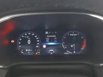 RENAULT MEGANE IV TCe 140 EDC Techno