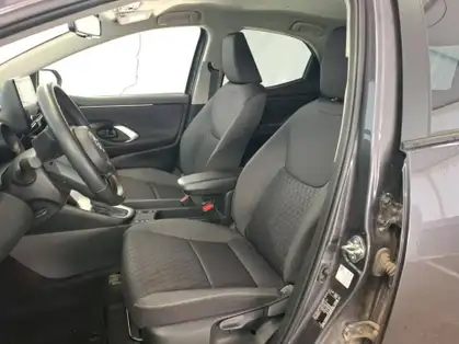 TOYOTA YARIS HYBRIDE 116h Design