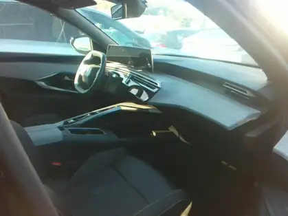 PEUGEOT 3008 ALLURE HYBRIDE 136 CV e-DCS6